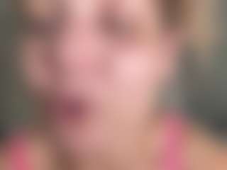 SpicyWetSquirt's Live Sex Cam Show