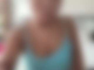 SpicyWetSquirt's Live Sex Cam Show