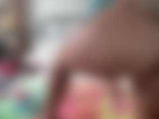 SpicyWetSquirt's Live Sex Cam Show