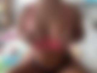 SpicyWetSquirt's Live Sex Cam Show