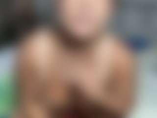 SpicyWetSquirt's Live Sex Cam Show