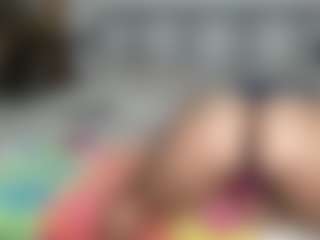 SpicyWetSquirt's Live Sex Cam Show