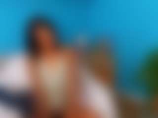Live cam show with Suzie-Mayers - Strip Teen (18+) on Soda Cam