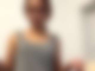Live cam show with AureaDismore - Petite Young Adult on Latina Girls