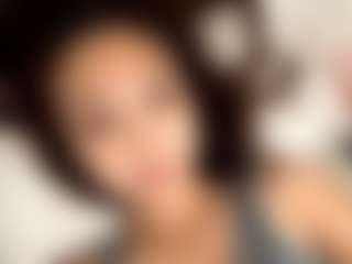 Live cam show with AureaDismore - Dirty on StripNow
