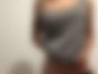 Live cam show with AureaDismore - College on Camsoda