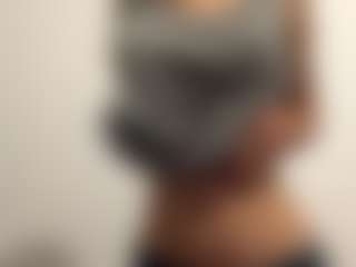 Live cam show with AureaDismore - College on Camsoda