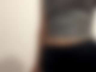 Live cam show with AureaDismore - Asian Teen (18+) on Dare Cams