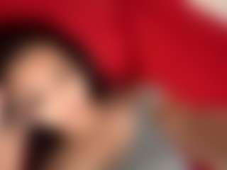 Live cam show with AureaDismore - Solo on Camsoda