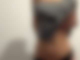 Live cam show with AureaDismore - Trimmed Asian on Free Soda