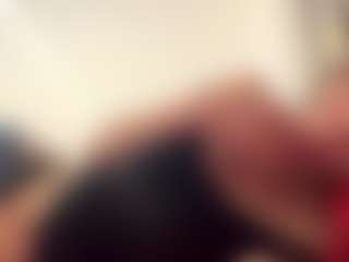 Live cam show with AureaDismore - College on xDating