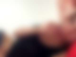 Live cam show with AureaDismore - Striptease on Mixed Magazine Live