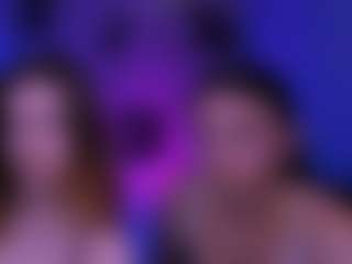 Live cam show with caroline-honeyy1 - Petite on Latina Girls