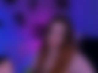 caroline-honeyy1's Live Sex Cam Show