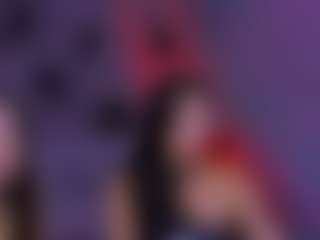 Live cam show with caroline-honeyy1 - Smoking on AdultVida.com