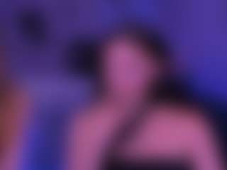 caroline-honeyy1's Live Sex Cam Show