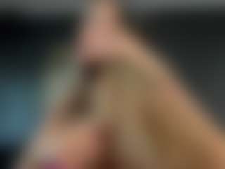 DaisyBlondee's Live Sex Cam Show