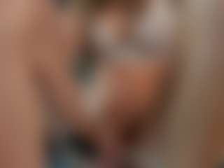 DaisyBlondee's Live Sex Cam Show