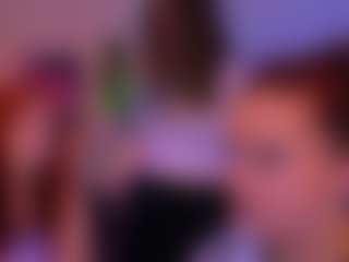 Live cam show with juliet-roseee1 - Public Brown Hair on Dolls Live