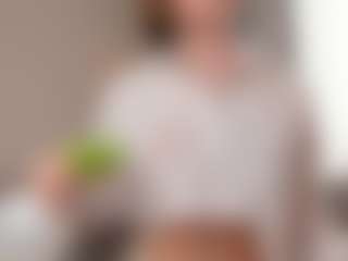 Live cam show with MargaretaRakus - HD on milfzrlive.com