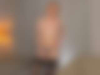 Live cam show with MargaretaRakus - Smoking on SinfulBabes