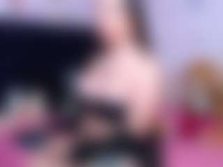 Live cam show with shantaltsfoxx - White on Hubzter Live | colombia