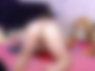 Live cam show with shantaltsfoxx - Green Eyes on Camsoda