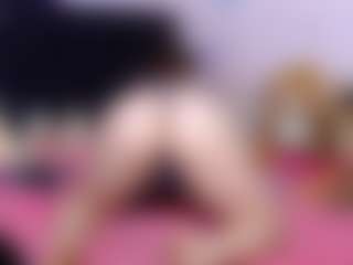 shantaltsfoxx's Live Sex Cam Show