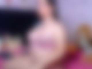 Live cam show with shantaltsfoxx - Tease on madthumbs