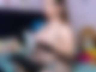 Live cam show with shantaltsfoxx - Facial Piercings on Camsoda
