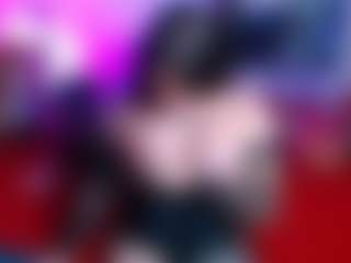 Live cam show with shantaltsfoxx - Smoking on Camsoda