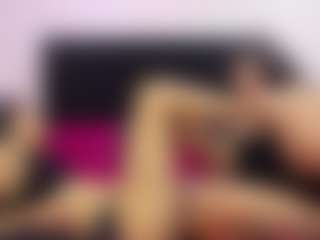 Charlot-Vixen's Live Sex Cam Show