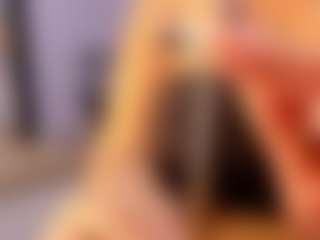 Live cam show with Charlot-Vixen - Strip on Camsoda