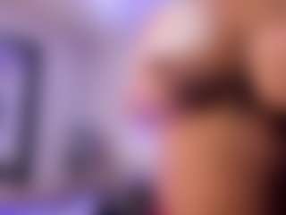 Charlot-Vixen's Live Sex Cam Show
