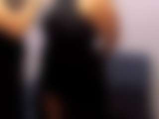 Live cam show with Charlot-Vixen - White on Milfs Live | colombia