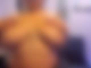 Charlot-Vixen's Live Sex Cam Show