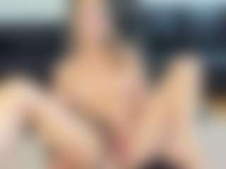 Live cam show with CoachNalia - New Sexwebcam on Milf Play