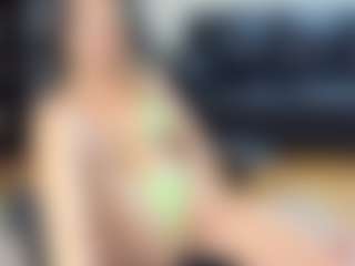 Live cam show with SquirtNalia - Gape on Cam Slut