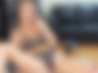 Live cam show with SquirtNalia - Shaved Pussy MILF on slutload