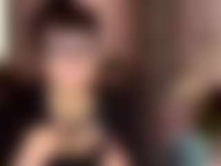 Live cam show with Eliza - Shaved Pussy on Camiplay Live