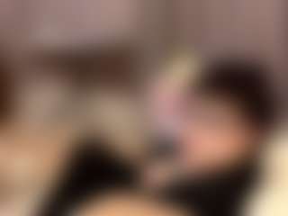 Live cam show with Eliza - Shaved Pussy Curvy on CSO-WL