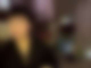 Live cam show with Eliza - Smoking on Chatstar