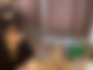 Live cam show with Eliza - Cute on Camsoda