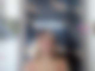 Live cam show with emma-miler - Average on SmokeAndPoke