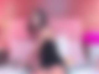 Live cam show with EvelynBlacke - Blowjob on wildcum.com