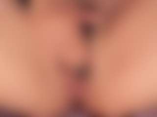 Live cam show with Kumiren - Sucking on Camsoda