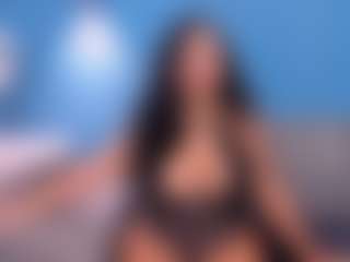 Live cam show with liahglow - Shower on Big Tits