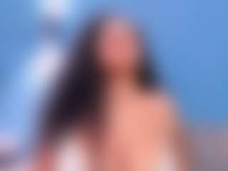 Live cam show with liahglow - Shower on Fit Hotties