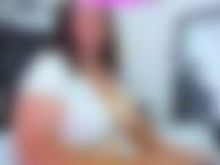 Live cam show with scarlett-moo - Big Ass MILF on Dolls Live