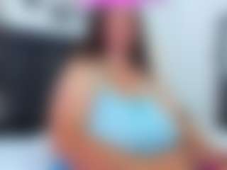 Live cam show with scarlett-moo - Latina MILF on liverealitysex.com | colombia